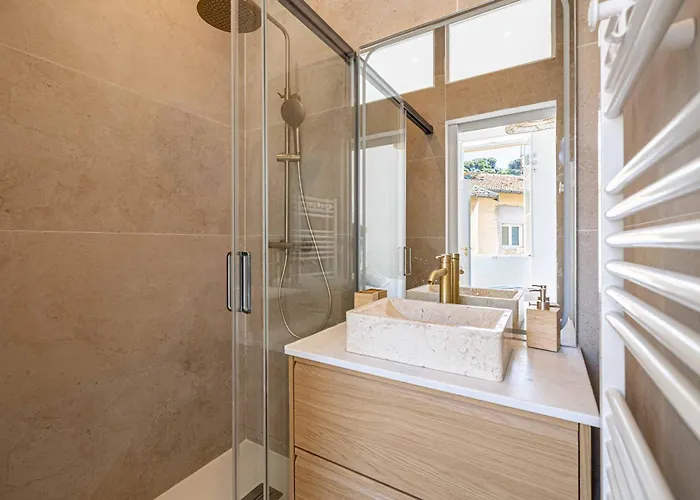 Appartement Neuf 2 Pieces Port *